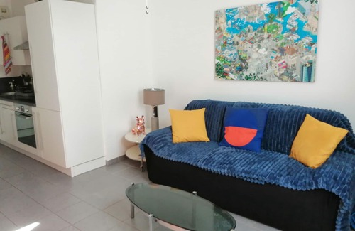 Allauch Apartment | Studio + Parking Village Provençale