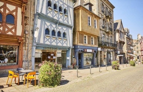 Guingamp Apartment | Studio pratique & cosy - centre de Guingamp