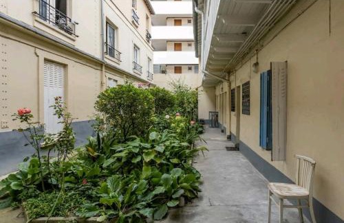 Puteaux Apartment | Studio Puteaux Paris-Defense by Servallgroup