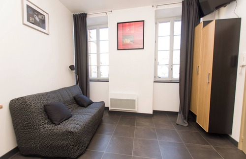 Rieumes Apartment | Studio Quiet Downtown Rieumes