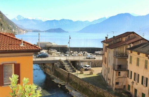 Argegno Apartment | Studio Red apartment