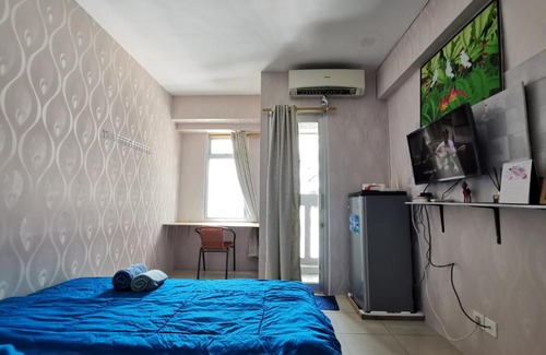 Pluit Apartment | Studio Room Full Sea View From Your Bed Fast Wifi