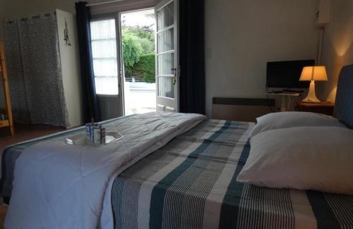 Notre-Dame-de-Monts House | Studio spacieux 200m plage, terrasse privative, animaux admis, proximité commerces - FR-1-540-178