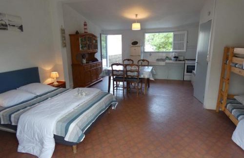 Notre-Dame-de-Monts House | Studio spacieux 200m plage, terrasse privative, animaux admis, proximité commerces - FR-1-540-178