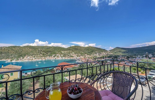 Vathy Apartment | Studio 'Veronis 7' with Sea View, Shared Pool & Wi-Fi