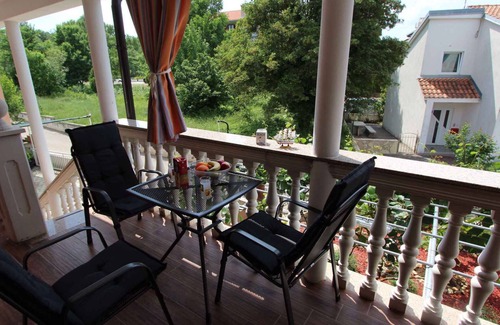 Vantacici Apartment | Studio with balcony and air conditioning