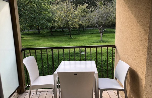 Saint-Gatien-des-Bois Apartment | Studio with swimming pool just outside Honfleur