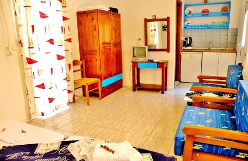 Chrisi Akti Apartment | Studios Elina
