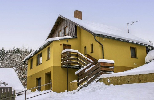 Stare Buky House | Stunning private villa for 10 people with private pool, WIFI, hot tub, TV, terrace and pets allo.
