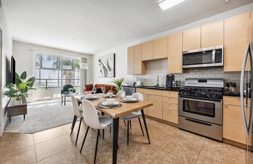 Marina del Rey Apartment | Stunning 1bdr apartment in MDR pool,parking,gym