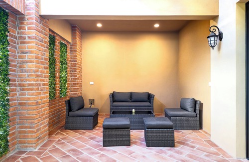 Paraiso Escondido Apartment | Stunning 2BR Condo - 5 min to Beach