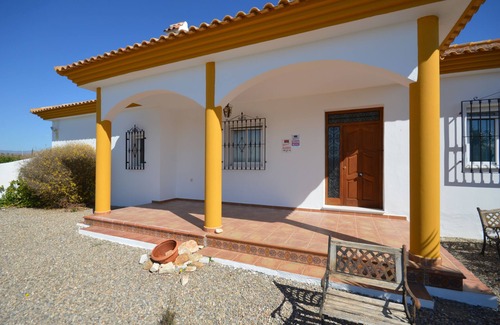 Locaiba Ski Chalet | Stunning 3 bed Villa with large swimming pool, walking distance to Albox