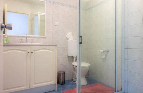Stuart Park Apartment | Stunning 3-Bed with Sea View