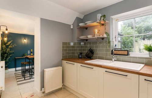 Enstone Cottage | Stunning 3BD Oxfordshire Cottage in Enstone