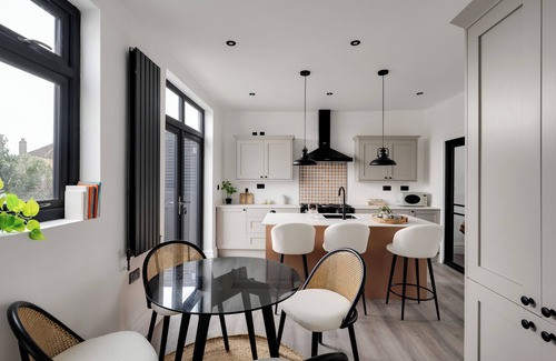 Horfield House | Stunning 4 bed house in Horfield with all amenities