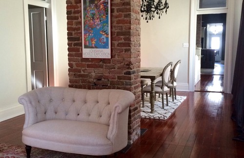 Carrollton House | Stunning 4 bedroom home near Audubon Park/Tulane