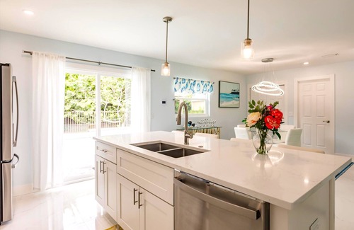 Central Naples House | Stunning 4BR Home w/Pool & Spa, Fire Pit