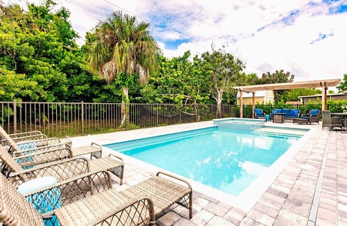 Central Naples House | Stunning 4BR Home w/Pool & Spa, Fire Pit