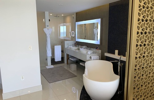 Playa Mujeres Resort | Stunning All-Inclusive Cancun luxury Loft 3 Bedroom Penthouse with Ocean View!nn