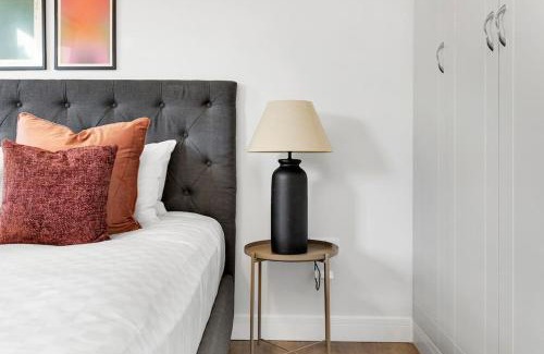 Tooting Apartment | Stunning and Extremely spacious 1bed flat in Tooting