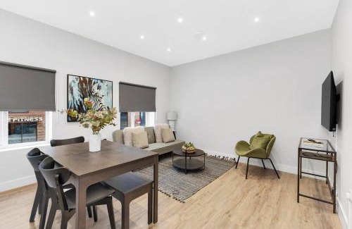 Tooting Apartment | Stunning and Extremely spacious 1bed flat in Tooting