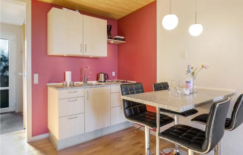 Sandvig Apartment | Stunning Apartment In Allinge With Wifi