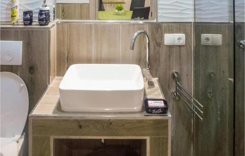 Gornji Karin Apartment | Stunning Apartment In Karin Gornji