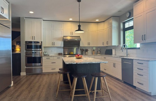 Charlevoix House | Stunning Beachfront Home, Skiing is Nearby, Sauana for Cold Nights