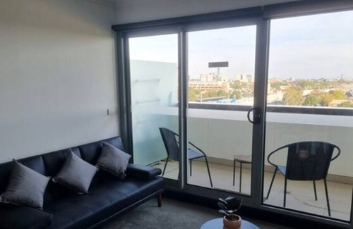 Preston Apartment | Stunning City View Apartment with Great Amenities