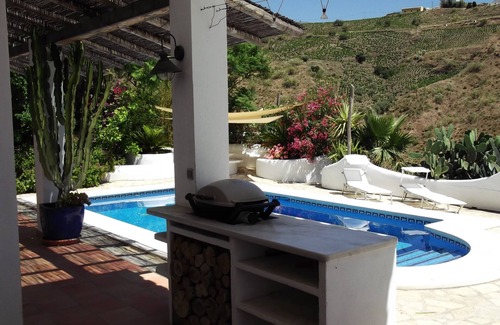 Canillas de Aceituno Villa | Stunning Contemporary Style Andalusian Villa with Private Pool