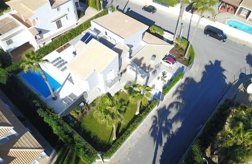 Vale Formoso Villa | Stunning contemporary detached villa in Almancil