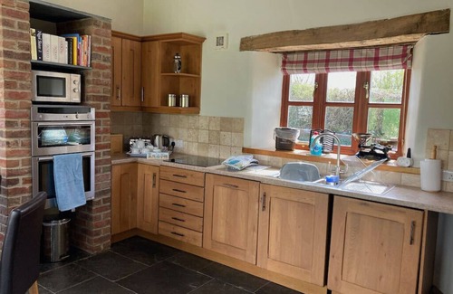 Bridport House | Stunning detached character barn in idyllic countryside near Bridport & beaches