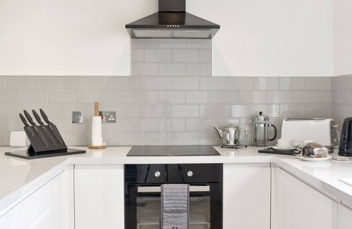 Benllech Cottage | Stunning, far reaching, panoramic sea views to Puffin Island and Great Orme.