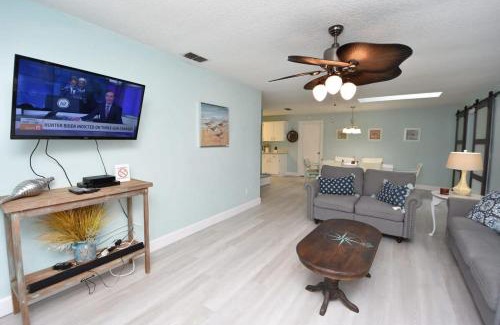 Palm Harbor House | Stunning Fenced Home with Heated Pool & Hot Tub