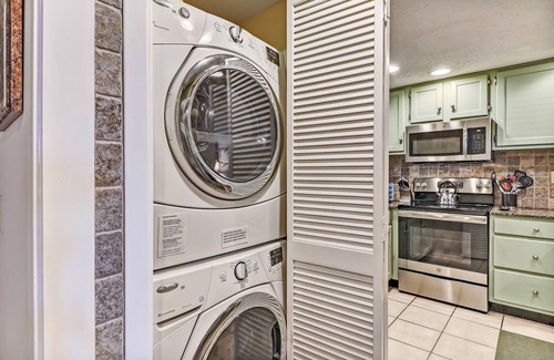 Fernandina Beach Condo | Stunning First-Floor Turtle Dunes Villa! Just Steps from Pool and Ocean!