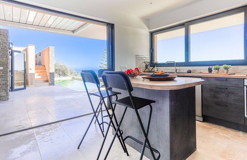 Roquebrune-Cap-Martin Villa | Stunning private villa for 10 people with A/C, WIFI, private pool, TV and terrace