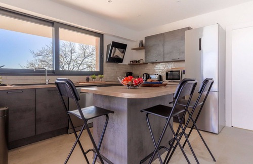 Roquebrune-Cap-Martin Villa | Stunning private villa for 10 people with A/C, WIFI, private pool, TV and terrace