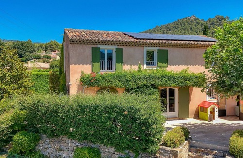Evenos House | Stunning private villa for 8 guests with A/C, private pool, WIFI, TV and terrace