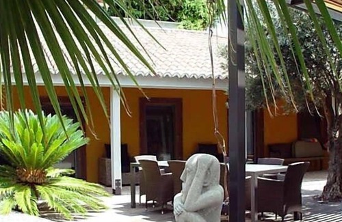 Santa Luzia Cottage | Stunning Funchal Ocean & Harbour Views, Walk to Funchal, Pool, Excellent Wi-fi