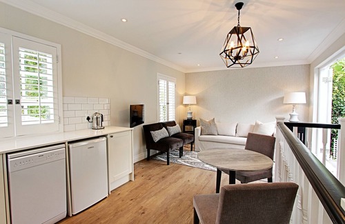 Wynberg Cottage | Stunning Garden Cottage
