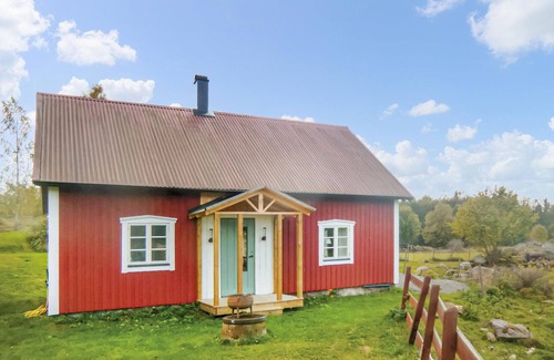 Odeshog Municipality House | Stunning home in ödeshög with kitchen