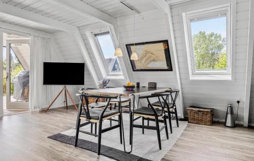 Gatten House | Stunning Home In Farsø With Wifi