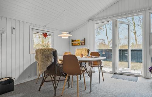 Bork Havn House | Stunning Home In Hemmet With Sauna