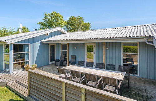 Pøt Strandby House | Stunning home in Juelsminde with WiFi