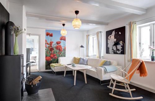 Knebel House | Stunning Home In Knebel With 4 Bedrooms And Wifi
