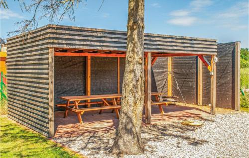 Mielno House | Stunning Home In Mielno With Wifi