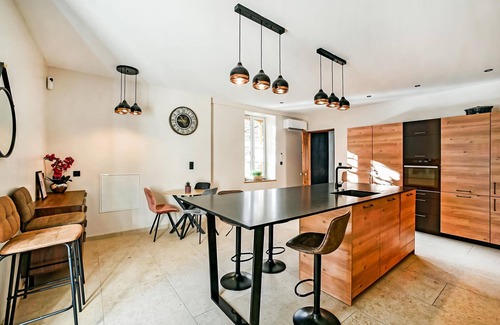 Orsan House | Stunning home in Orsan