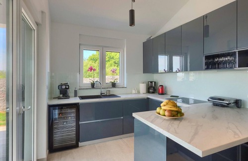 Sikici House | Stunning home in Pula