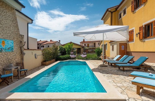 Vinkuran House | Stunning home in Pula