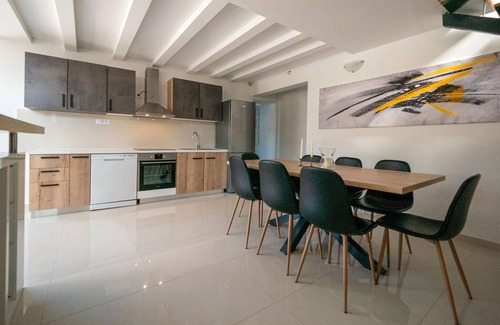 Vinkuran House | Stunning home in Pula